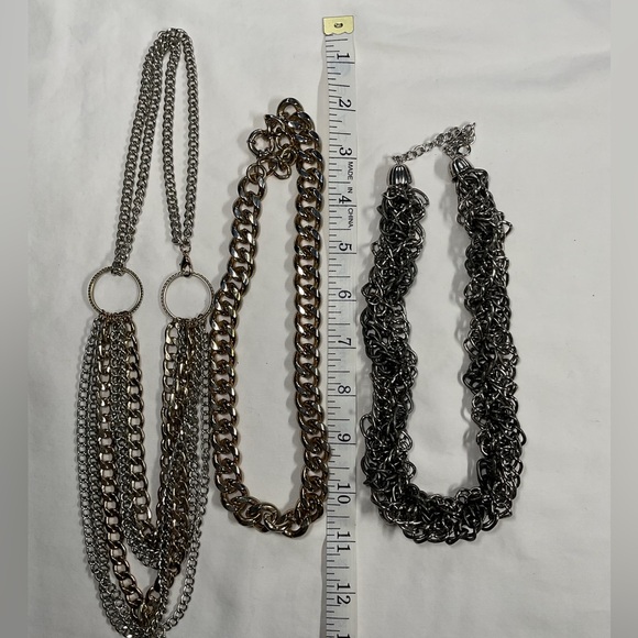 BUNDLE OF 2 NECKLACES SILVER AND GOLD TONE DISTRESSED FYI -middle necklace SOLD. - Picture 8 of 8